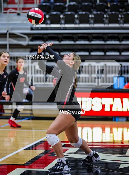Thumbnail 1 in Stillwater @ Mustang photogallery.