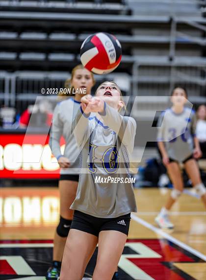 Thumbnail 1 in Stillwater @ Mustang photogallery.