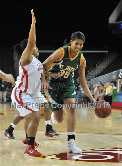 Thumbnail 1 in St. Joseph vs. Serra (CIF SoCal D3 Regional Final) photogallery.