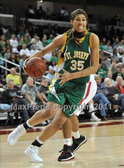 Thumbnail 2 in St. Joseph vs. Serra (CIF SoCal D3 Regional Final) photogallery.