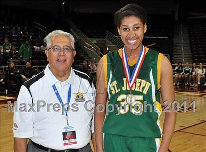 Thumbnail 2 in St. Joseph vs. Serra (CIF SoCal D3 Regional Final) photogallery.