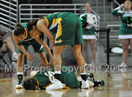 Thumbnail 3 in St. Joseph vs. Serra (CIF SoCal D3 Regional Final) photogallery.