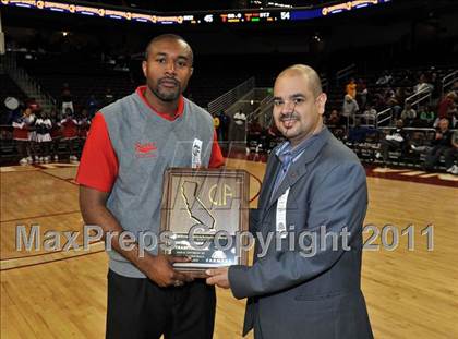 Thumbnail 2 in St. Joseph vs. Serra (CIF SoCal D3 Regional Final) photogallery.