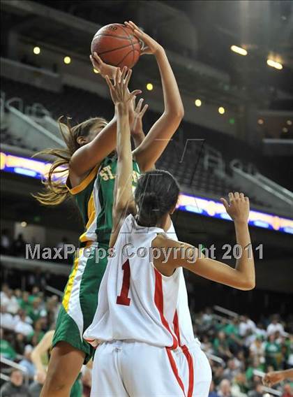Thumbnail 2 in St. Joseph vs. Serra (CIF SoCal D3 Regional Final) photogallery.