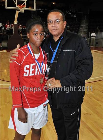 Thumbnail 3 in St. Joseph vs. Serra (CIF SoCal D3 Regional Final) photogallery.