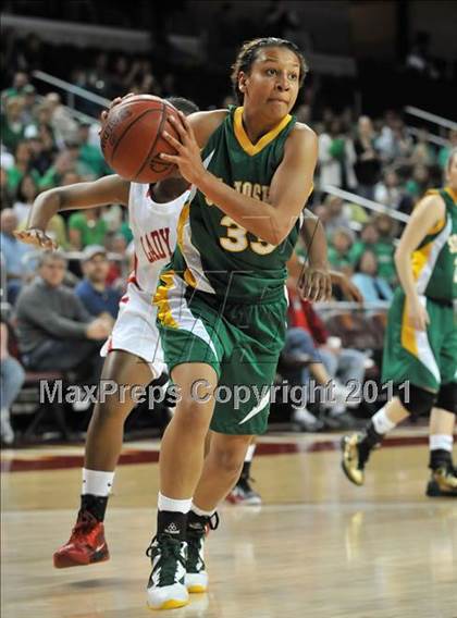 Thumbnail 3 in St. Joseph vs. Serra (CIF SoCal D3 Regional Final) photogallery.