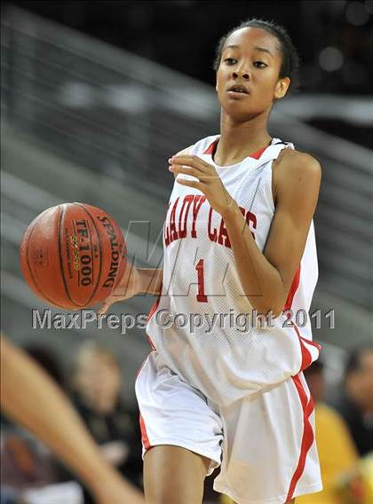 Thumbnail 2 in St. Joseph vs. Serra (CIF SoCal D3 Regional Final) photogallery.