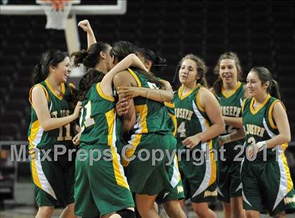 Thumbnail 3 in St. Joseph vs. Serra (CIF SoCal D3 Regional Final) photogallery.