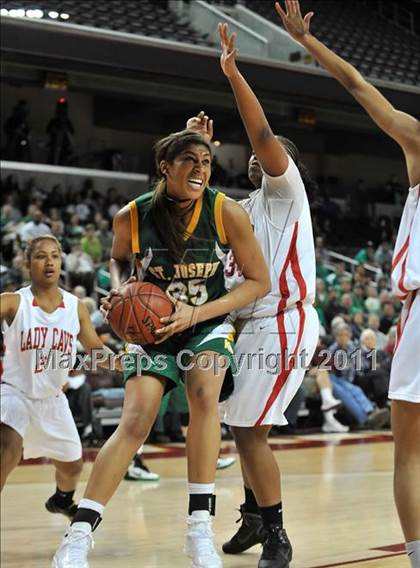 Thumbnail 1 in St. Joseph vs. Serra (CIF SoCal D3 Regional Final) photogallery.