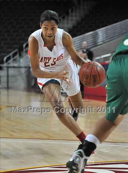 Thumbnail 3 in St. Joseph vs. Serra (CIF SoCal D3 Regional Final) photogallery.