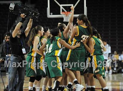 Thumbnail 2 in St. Joseph vs. Serra (CIF SoCal D3 Regional Final) photogallery.