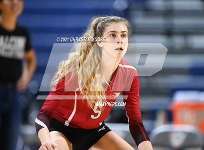 Thumbnail 3 in Flowery Branch vs. Marist (GHSA AAAA Championship) photogallery.