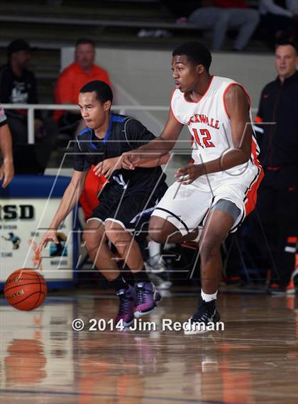 Thumbnail 1 in Dekaney vs. Rockwall (McDonald's Texas Invitational) photogallery.