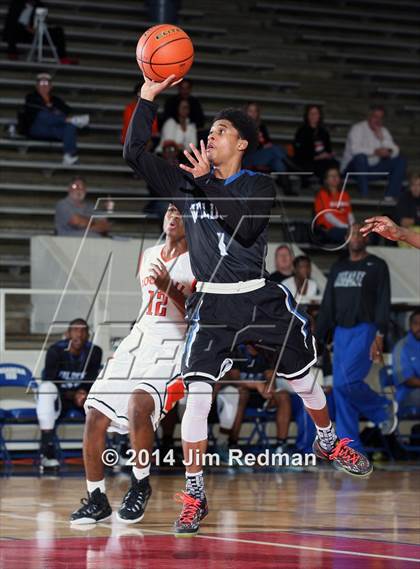 Thumbnail 3 in Dekaney vs. Rockwall (McDonald's Texas Invitational) photogallery.