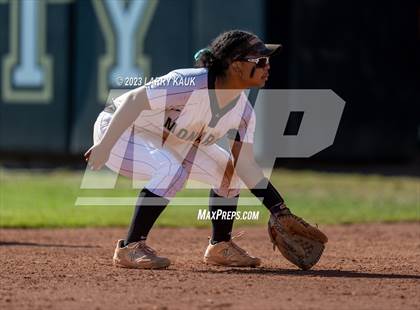 Thumbnail 3 in Valley Christian @ Archbishop Mitty photogallery.