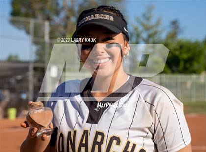 Thumbnail 2 in Valley Christian @ Archbishop Mitty photogallery.