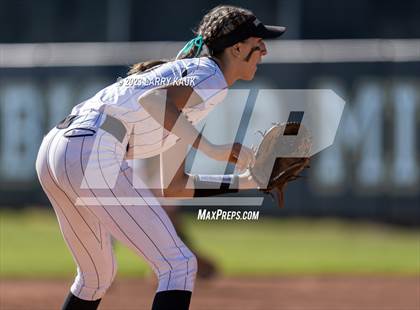 Thumbnail 2 in Valley Christian @ Archbishop Mitty photogallery.
