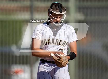Thumbnail 3 in Valley Christian @ Archbishop Mitty photogallery.