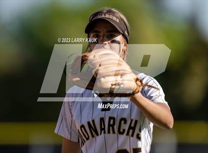 Thumbnail 3 in Valley Christian @ Archbishop Mitty photogallery.