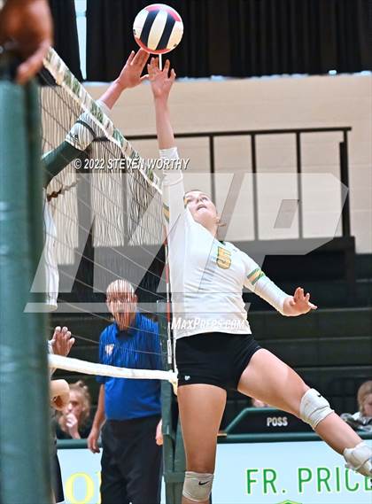 Thumbnail 2 in Green Hope @ Cardinal Gibbons photogallery.