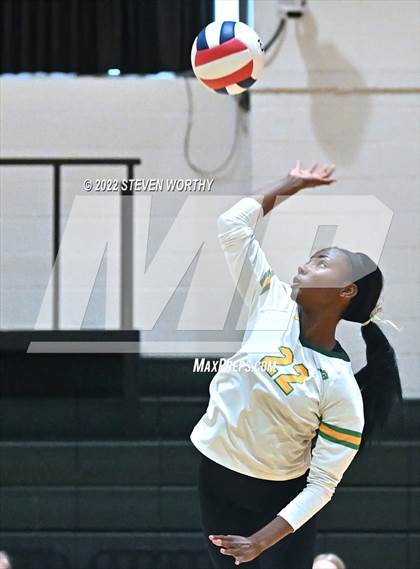 Thumbnail 2 in Green Hope @ Cardinal Gibbons photogallery.