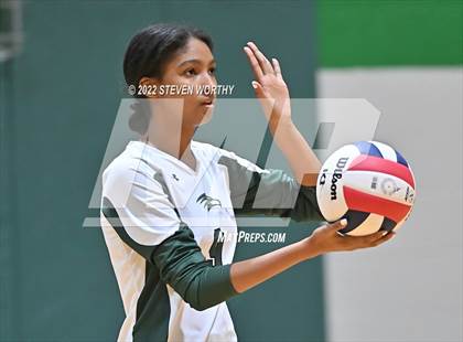 Thumbnail 2 in Green Hope @ Cardinal Gibbons photogallery.