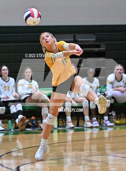 Thumbnail 3 in Green Hope @ Cardinal Gibbons photogallery.