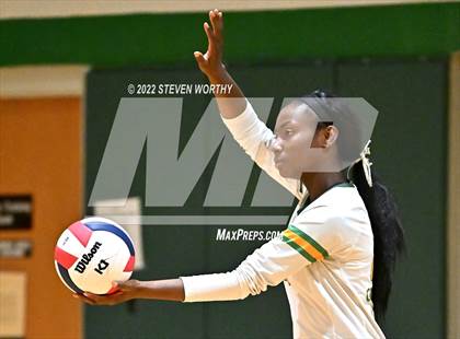 Thumbnail 3 in Green Hope @ Cardinal Gibbons photogallery.