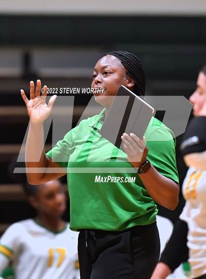 Thumbnail 2 in Green Hope @ Cardinal Gibbons photogallery.
