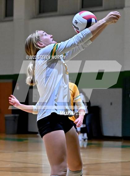 Thumbnail 1 in Green Hope @ Cardinal Gibbons photogallery.