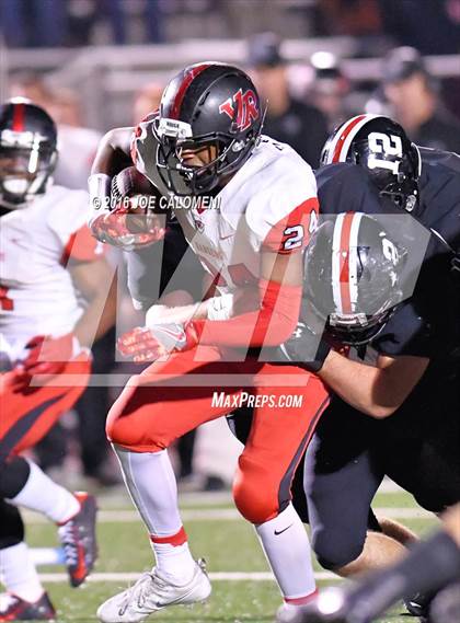 Thumbnail 2 in Churchill vs Vista Ridge (Class 6A Division II Region 4) photogallery.