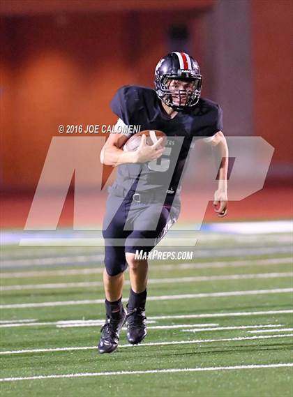 Thumbnail 2 in Churchill vs Vista Ridge (Class 6A Division II Region 4) photogallery.