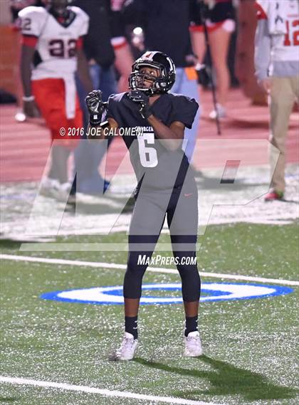 Thumbnail 3 in Churchill vs Vista Ridge (Class 6A Division II Region 4) photogallery.