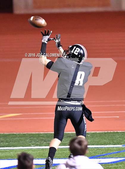 Thumbnail 2 in Churchill vs Vista Ridge (Class 6A Division II Region 4) photogallery.