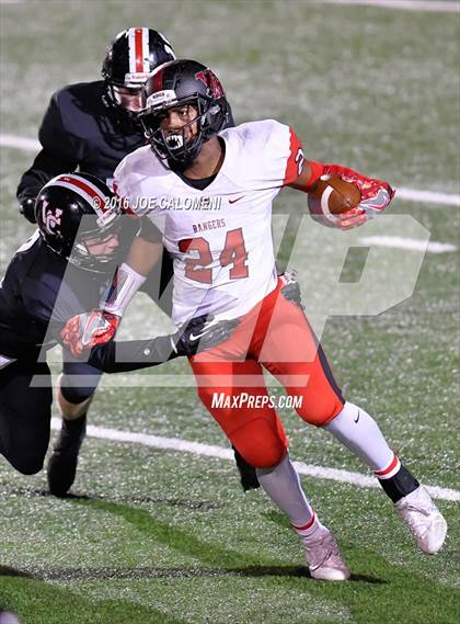 Thumbnail 1 in Churchill vs Vista Ridge (Class 6A Division II Region 4) photogallery.