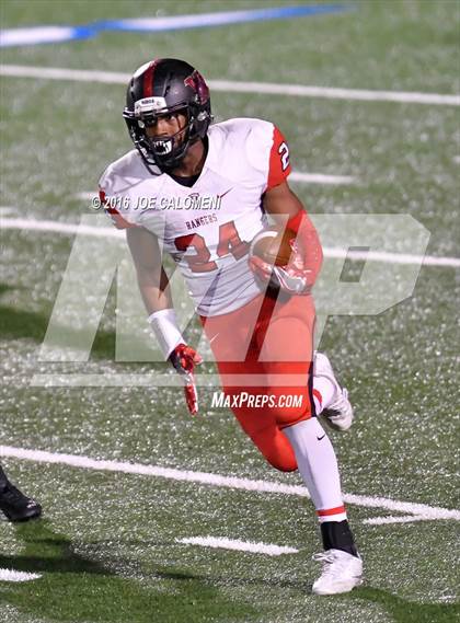 Thumbnail 3 in Churchill vs Vista Ridge (Class 6A Division II Region 4) photogallery.