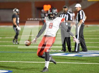 Thumbnail 2 in Churchill vs Vista Ridge (Class 6A Division II Region 4) photogallery.