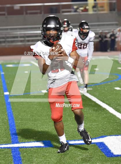 Thumbnail 1 in Churchill vs Vista Ridge (Class 6A Division II Region 4) photogallery.