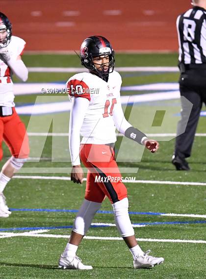 Thumbnail 3 in Churchill vs Vista Ridge (Class 6A Division II Region 4) photogallery.