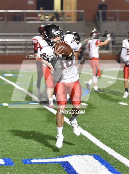 Thumbnail 2 in Churchill vs Vista Ridge (Class 6A Division II Region 4) photogallery.