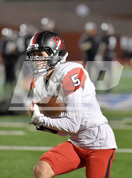 Thumbnail 3 in Churchill vs Vista Ridge (Class 6A Division II Region 4) photogallery.