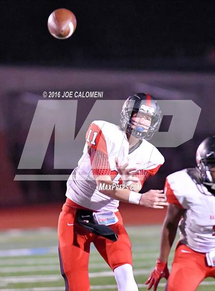 Thumbnail 2 in Churchill vs Vista Ridge (Class 6A Division II Region 4) photogallery.