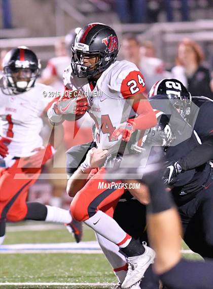 Thumbnail 1 in Churchill vs Vista Ridge (Class 6A Division II Region 4) photogallery.