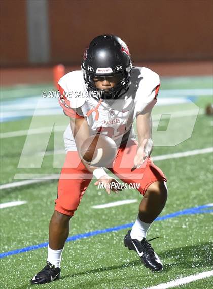 Thumbnail 2 in Churchill vs Vista Ridge (Class 6A Division II Region 4) photogallery.