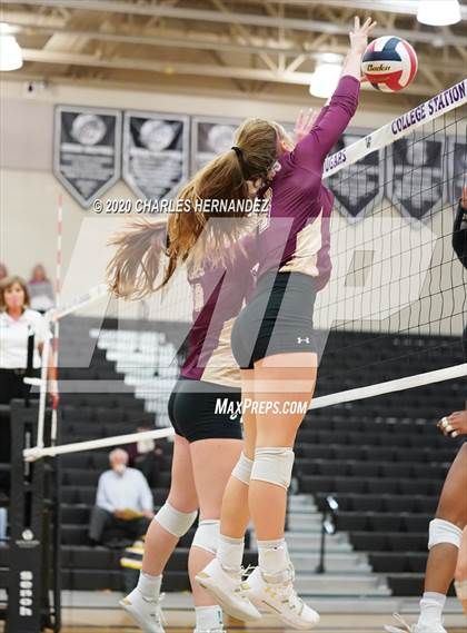 Thumbnail 3 in Magnolia West @ College Station photogallery.
