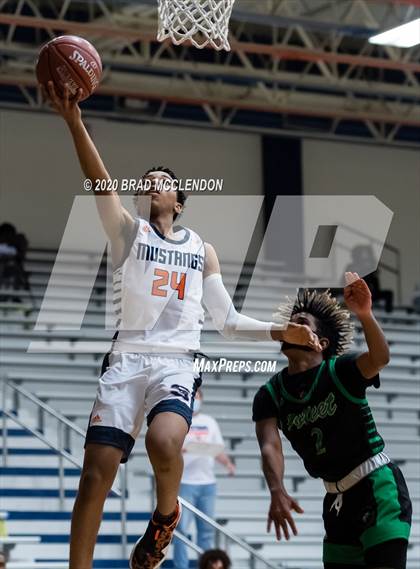 Thumbnail 2 in Poteet vs Sachse photogallery.