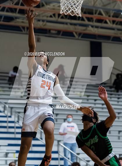 Thumbnail 3 in Poteet vs Sachse photogallery.