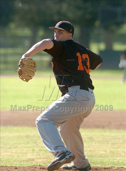 Thumbnail 3 in Vacaville vs. San Juan (Land Park Easter Tournament) photogallery.