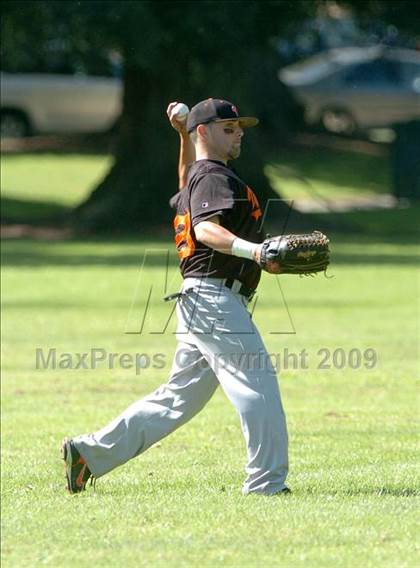 Thumbnail 1 in Vacaville vs. San Juan (Land Park Easter Tournament) photogallery.