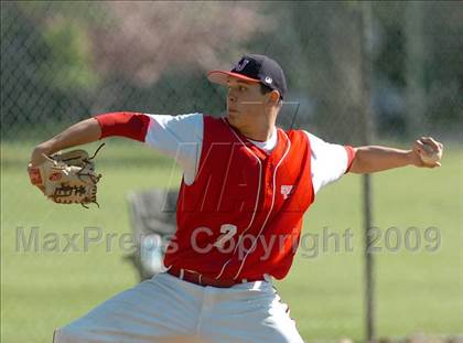 Thumbnail 2 in Vacaville vs. San Juan (Land Park Easter Tournament) photogallery.